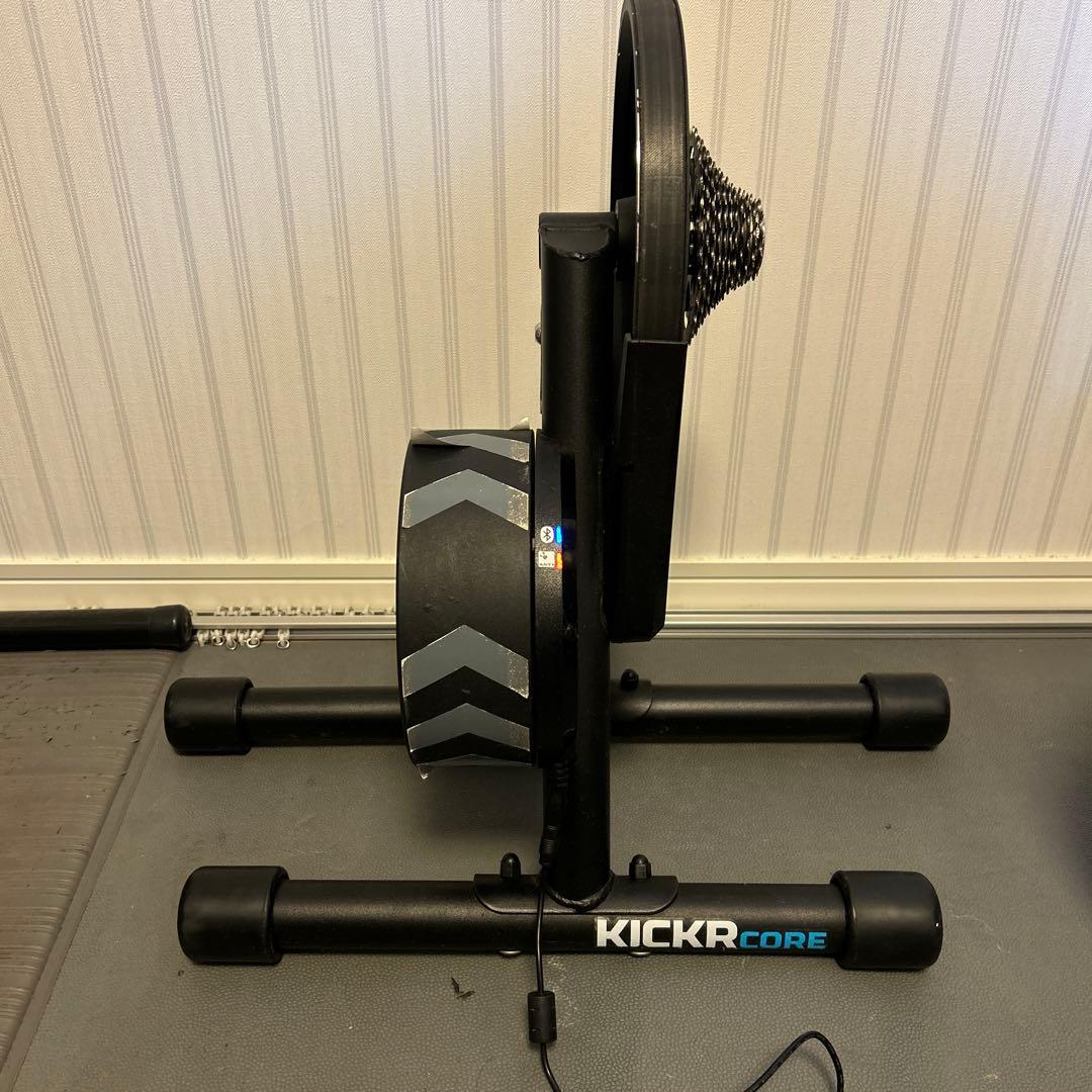 Wahoo KICKR CORE ローラー台