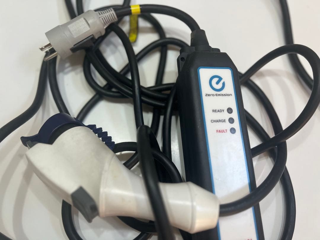 日産純正AC200V充電ケーブル