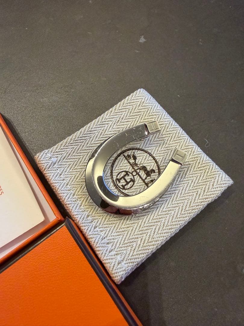 エルメス ホースシュー マネークリップ 箱 保存袋 冊子
