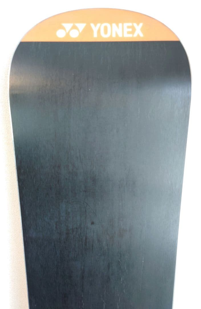 か*す様 【☆初競り！現行約14万☆】YONEX THRUST 157