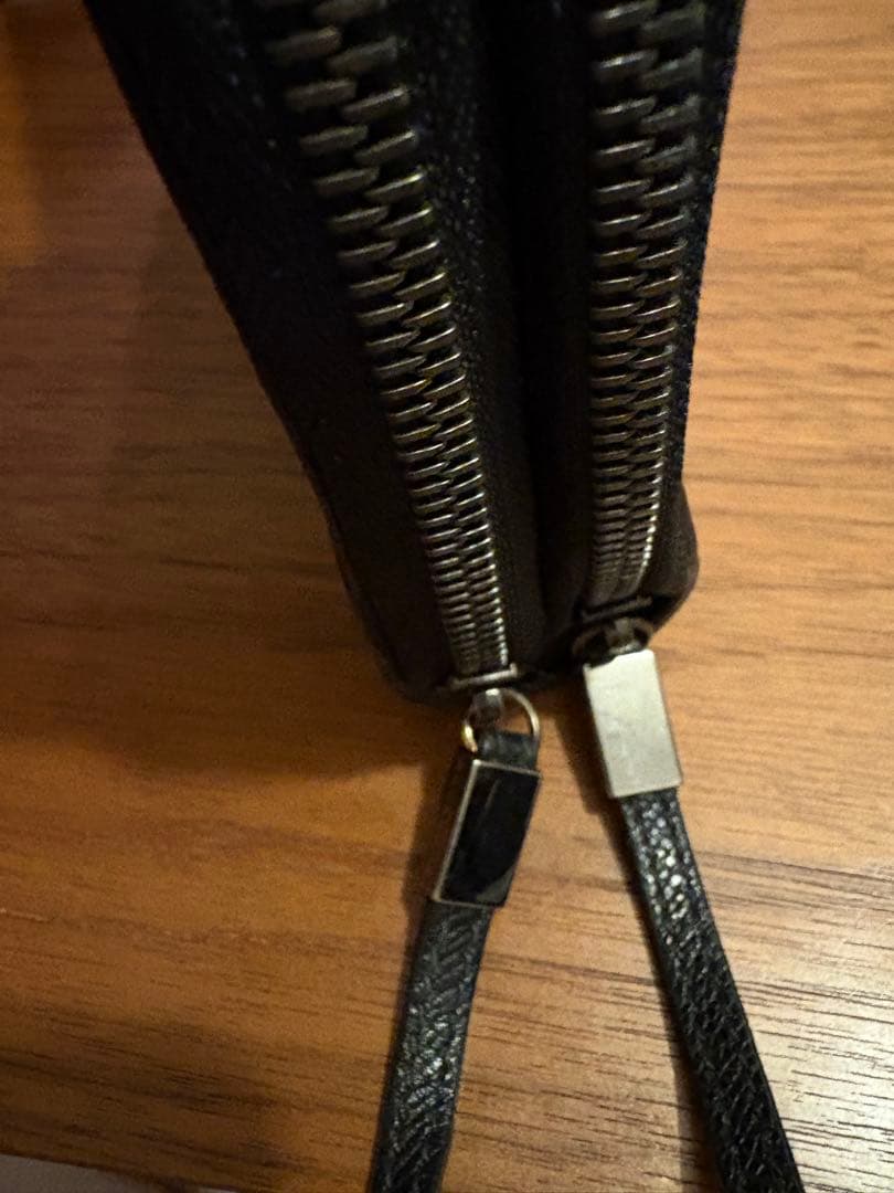 BURBERRY 黒 二つ折り財布