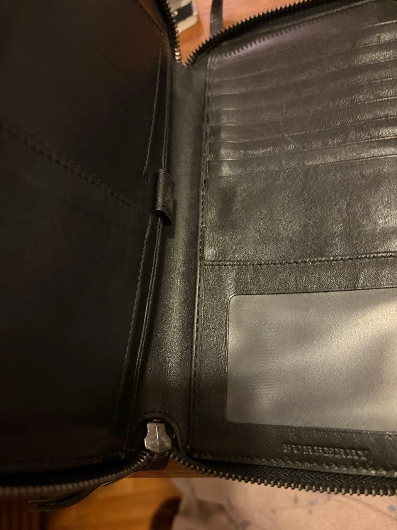 BURBERRY 黒 二つ折り財布