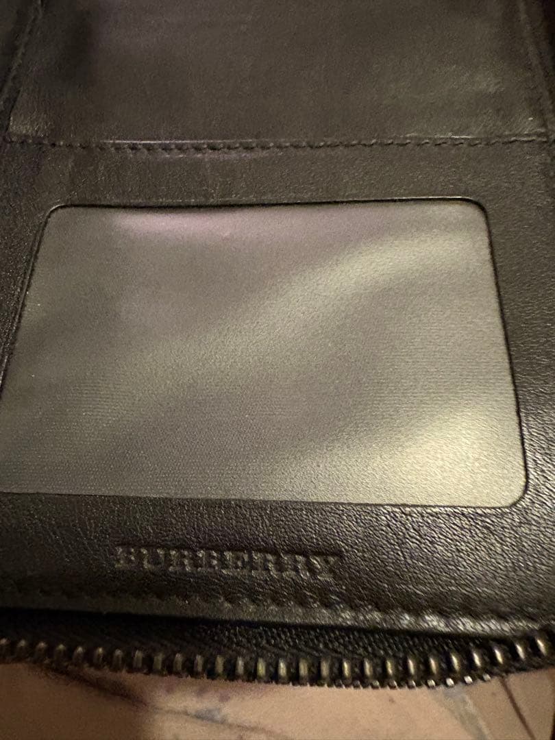 BURBERRY 黒 二つ折り財布