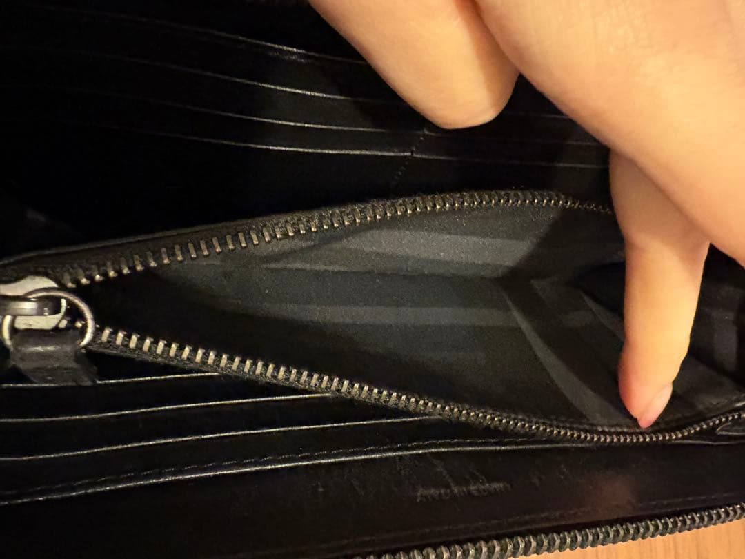 BURBERRY 黒 二つ折り財布