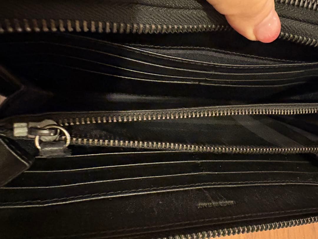 BURBERRY 黒 二つ折り財布