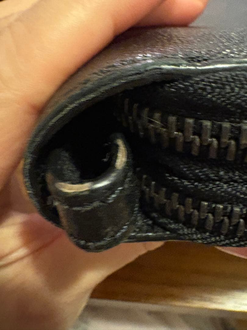 BURBERRY 黒 二つ折り財布