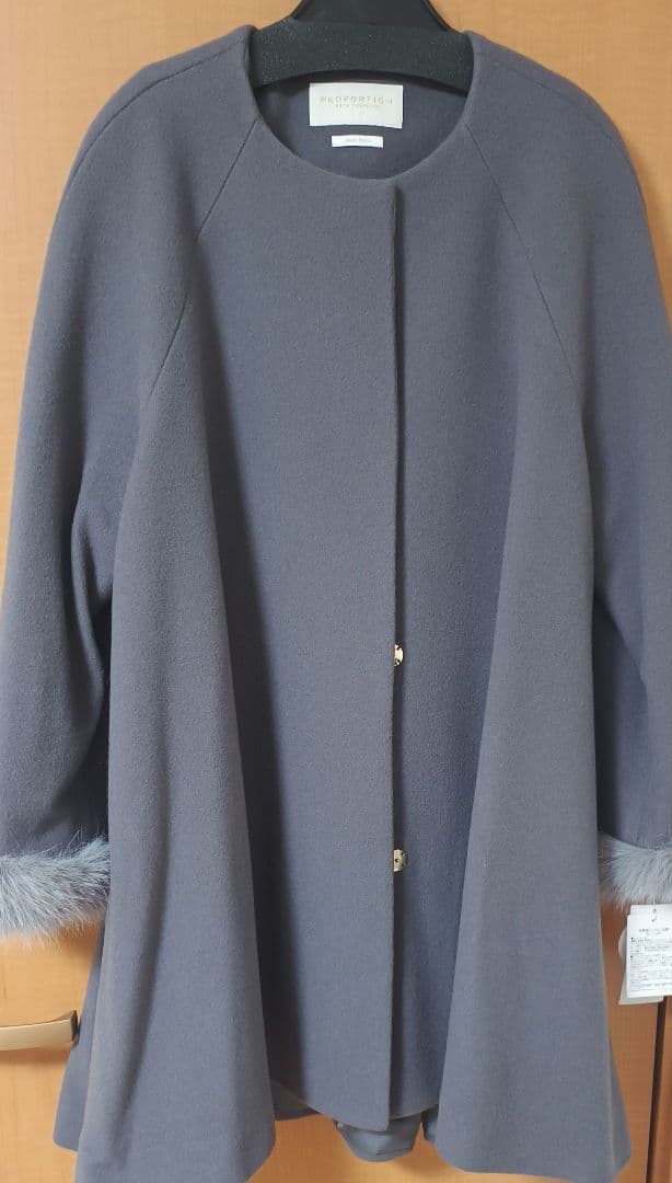 【新品】プロポーションボディドレッシング　イレヘムミドル丈コート