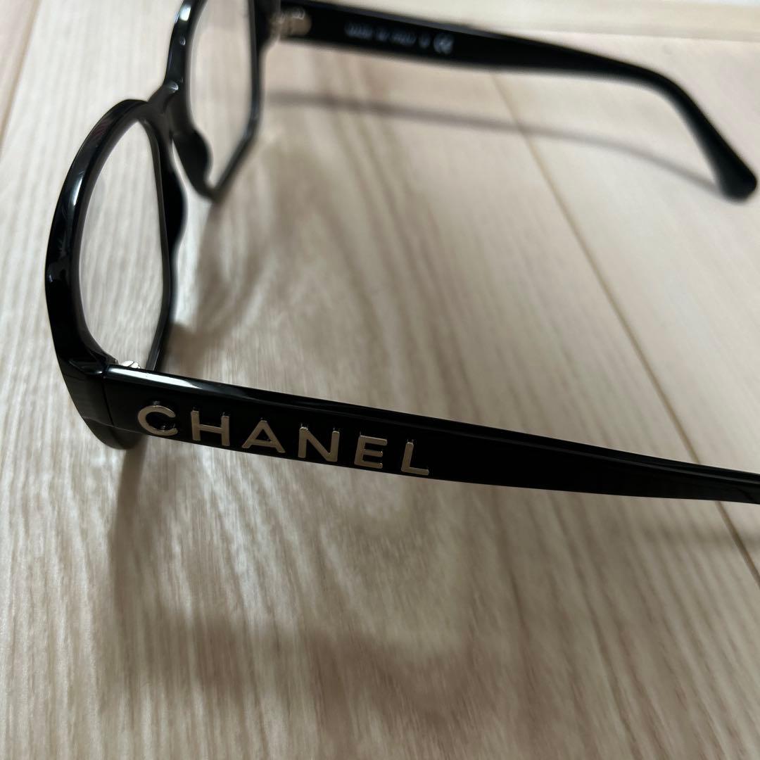CHANEL ブラック 四角形サングラス