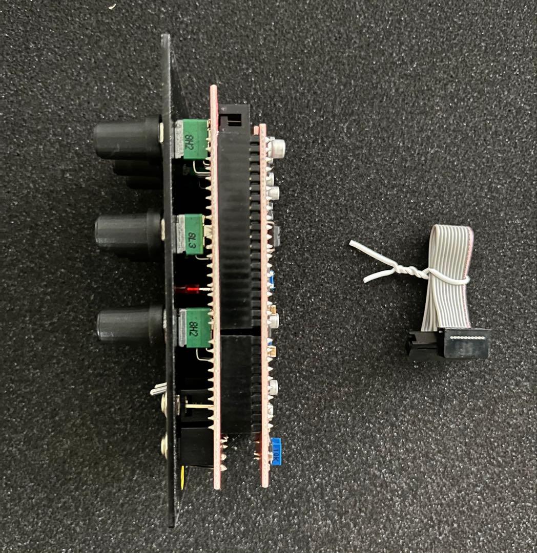 BASSLINE erica synths モジュラーシンセサイザー