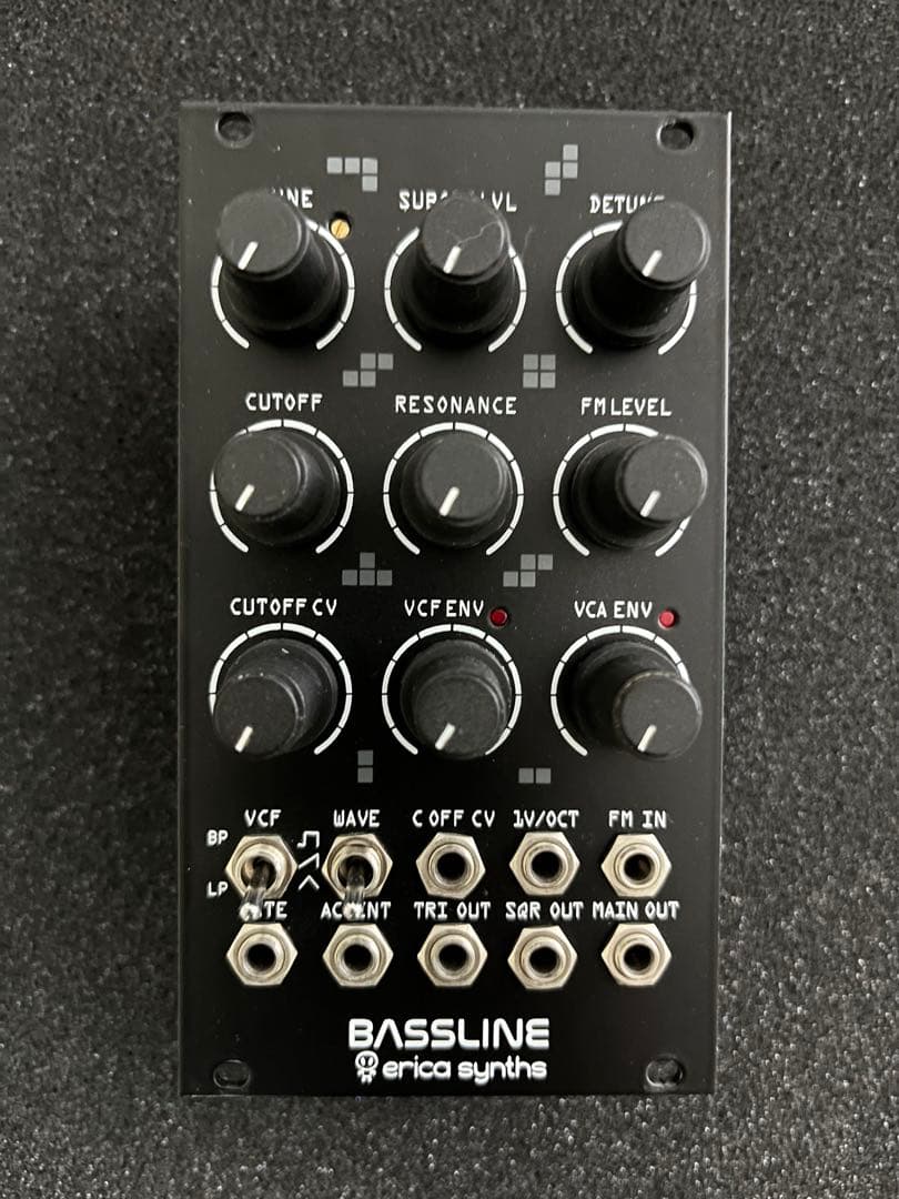 BASSLINE erica synths モジュラーシンセサイザー