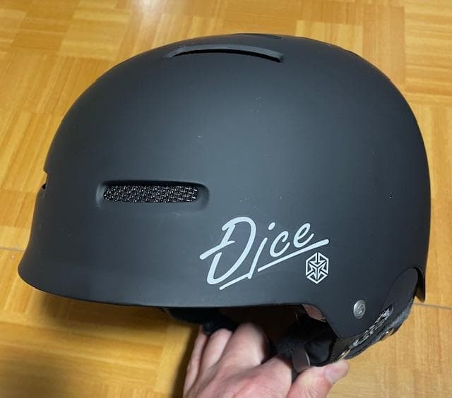 DICE新品 D5ヘルメット MBK Mサイズ ブラック軽量モデル 32%OFF