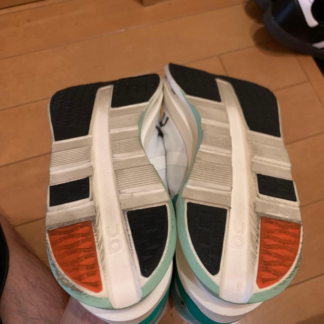 On Cloudboomecho3 ホワイト/グリーン