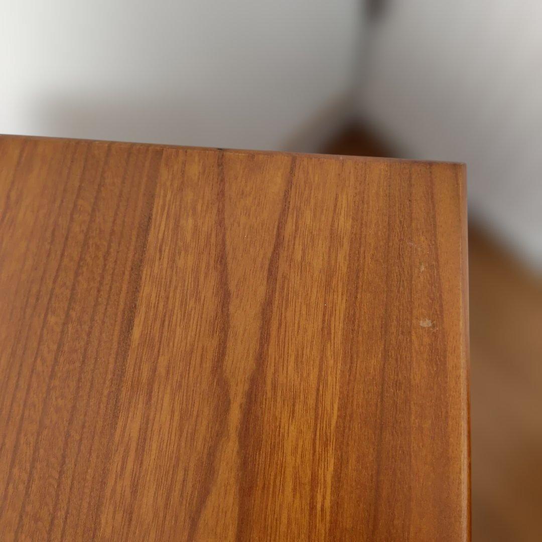 木製チェスト ガラスパネル付き