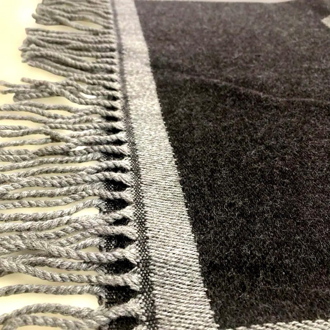 FENDI・メンズ・レディース兼用ストール・ リバーシブル(未使用)