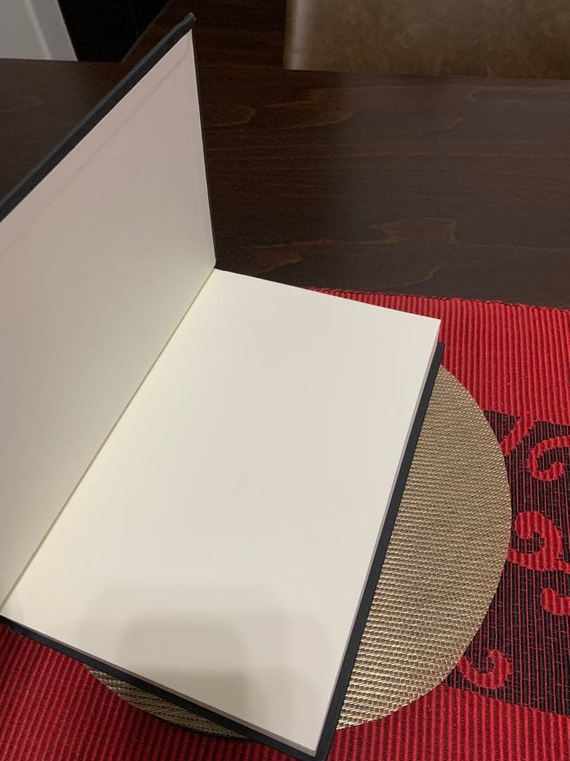 希少　Recreating Japanese Men