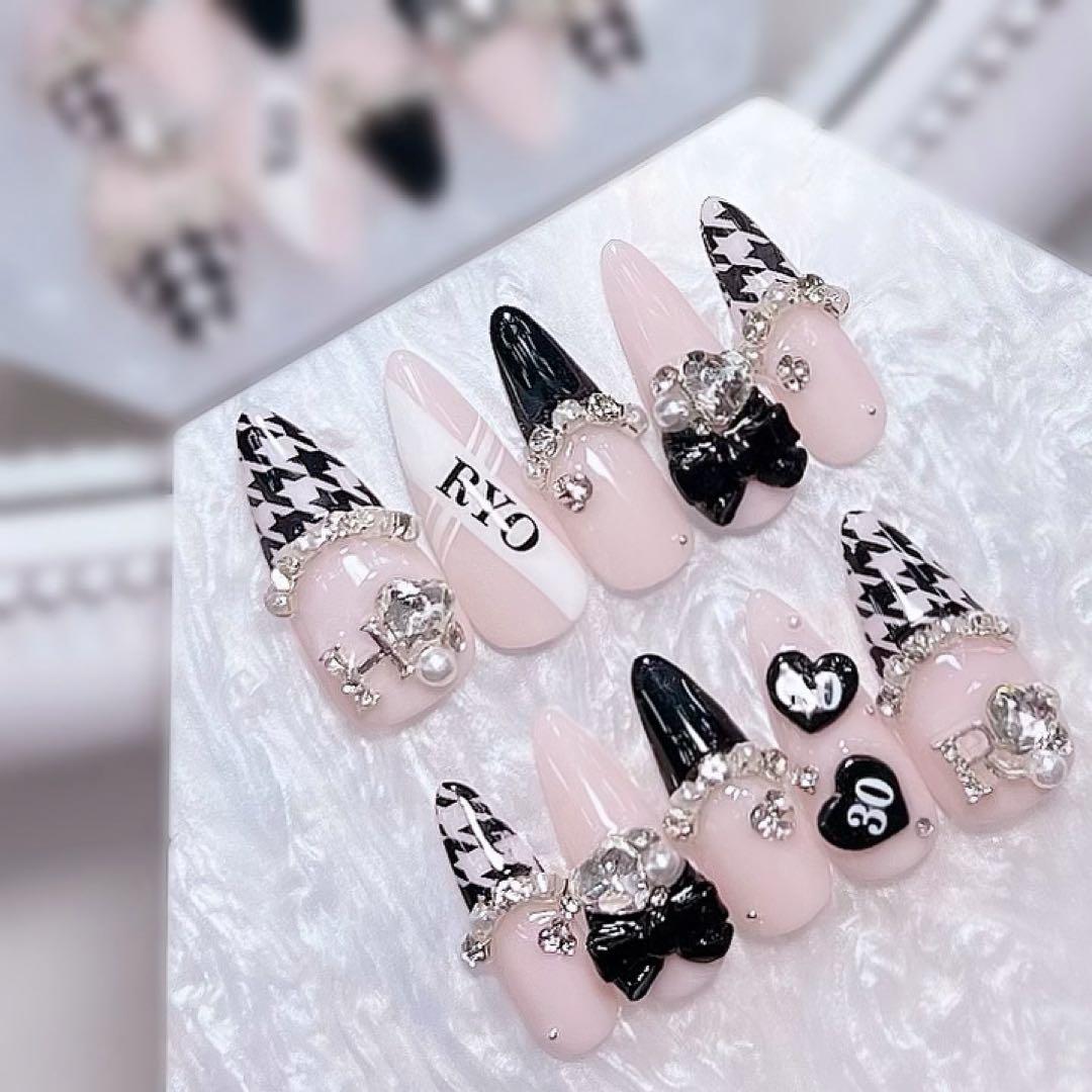 ネイルチップ 量産型 オタク 黒 フレンチ スナ系 千鳥柄 オタク 推し リボン