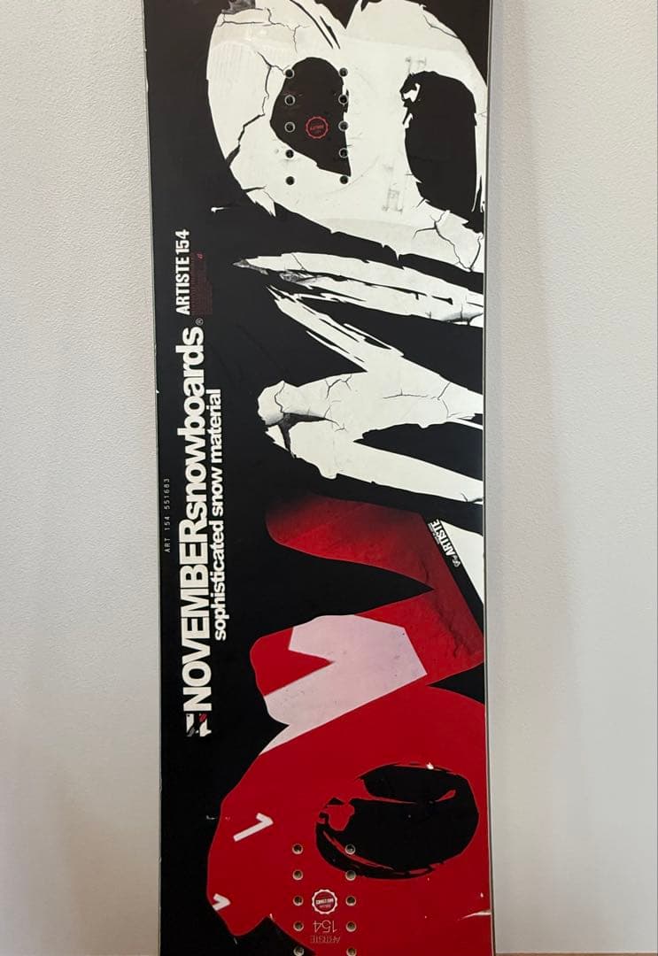 NOVEMBER ARTIST 154cmスノーボード