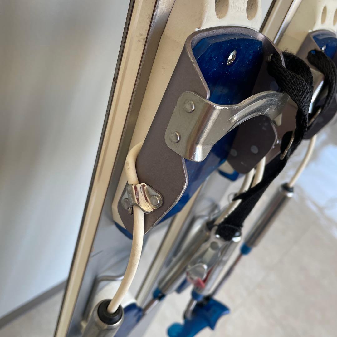 Stöckli スキー板 シルバー/オレンジ/紫 バインディング付き