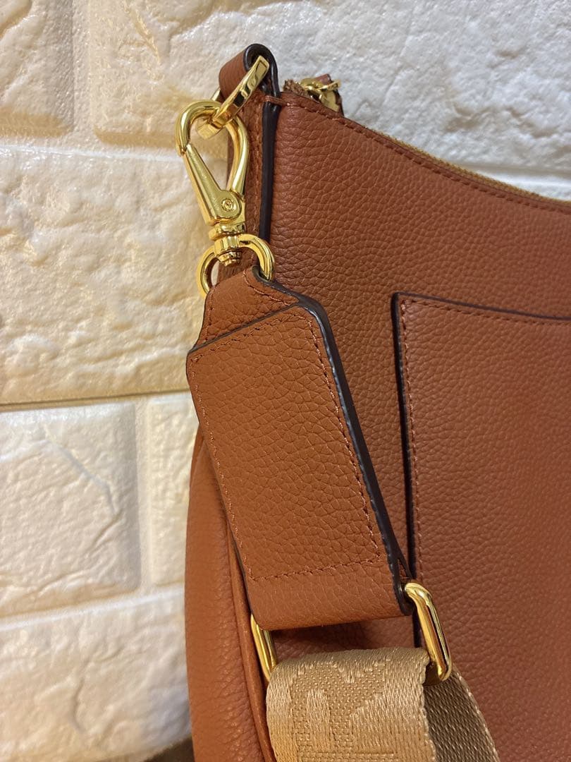 美品LAUREN RALPH LAUREN ショルダーバッグ ロゴストラップ本革