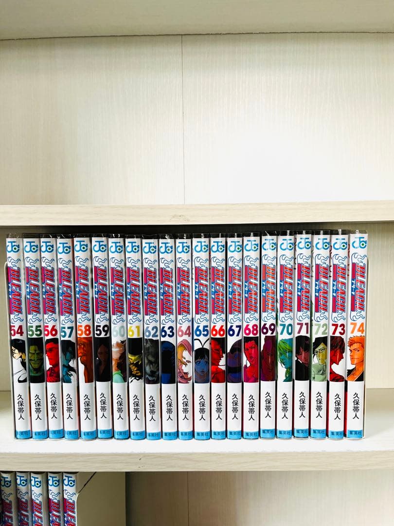 BLEACH 全巻セット 1〜74巻　1〜53巻 初版　後半巻ほぼ新品