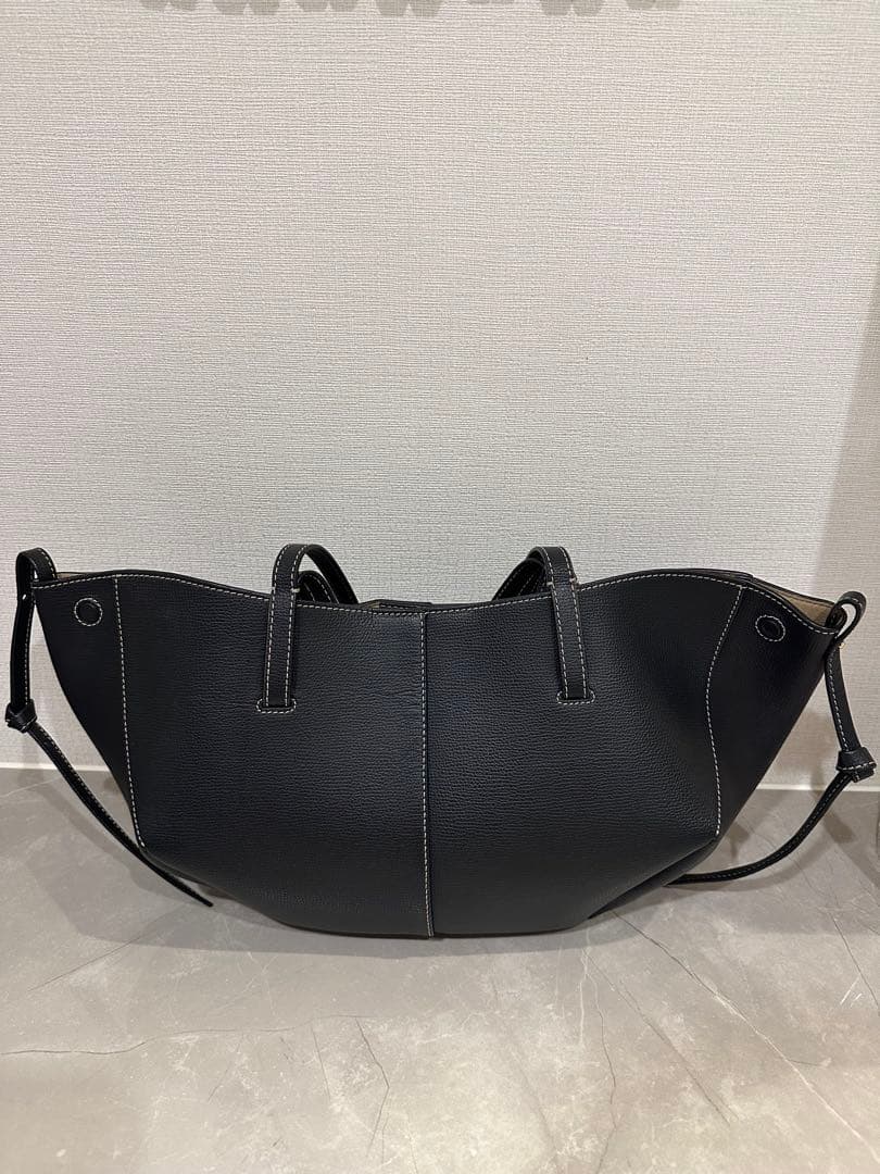 POLÈNE ブラック トートバッグ