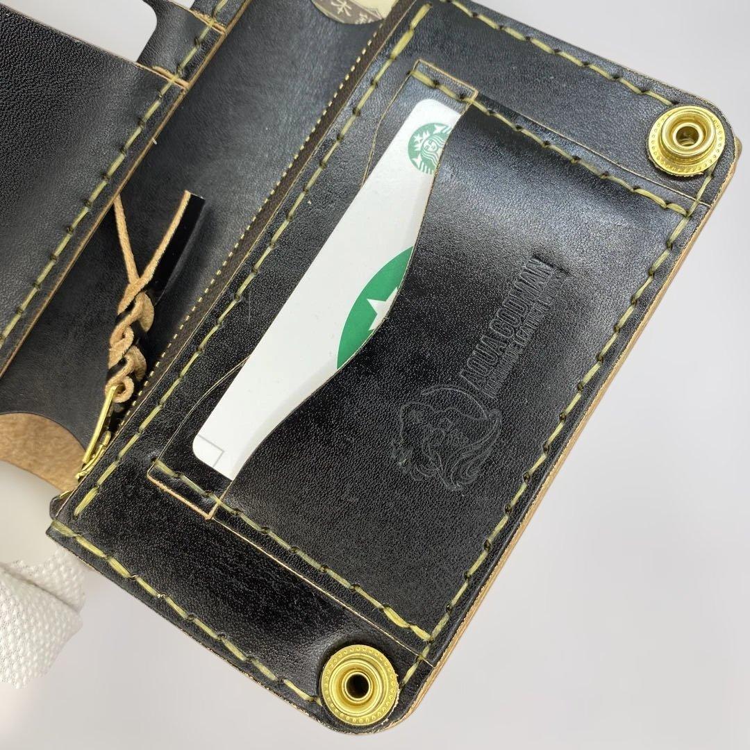 折らずお札収納 丘染めブラックの無骨トラッカーウォレット マチ 引手 小判かん