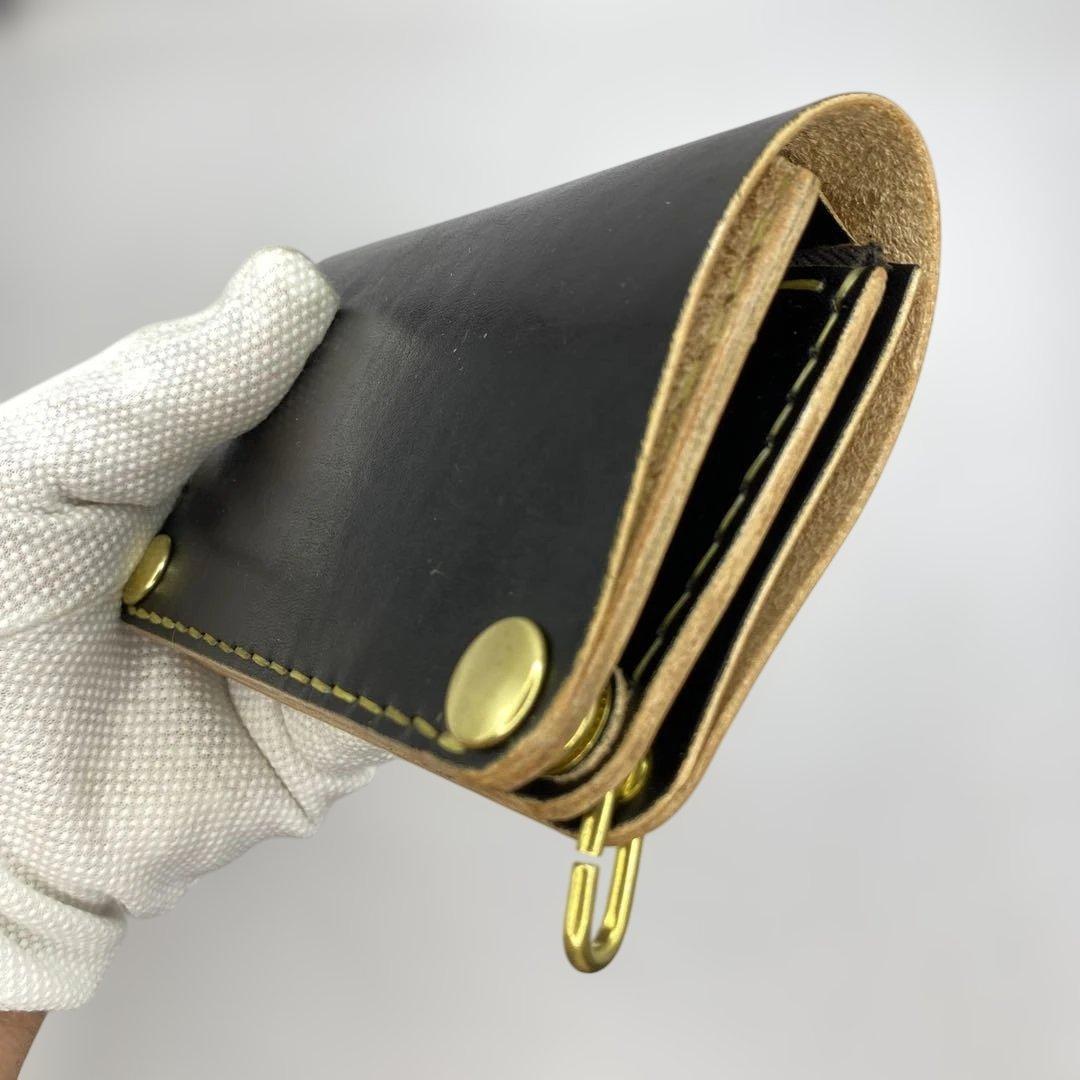 折らずお札収納 丘染めブラックの無骨トラッカーウォレット マチ 引手 小判かん