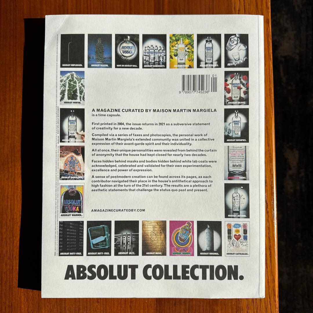 アート・デザイン・音楽 A Magazine Curated by Martin Margiela