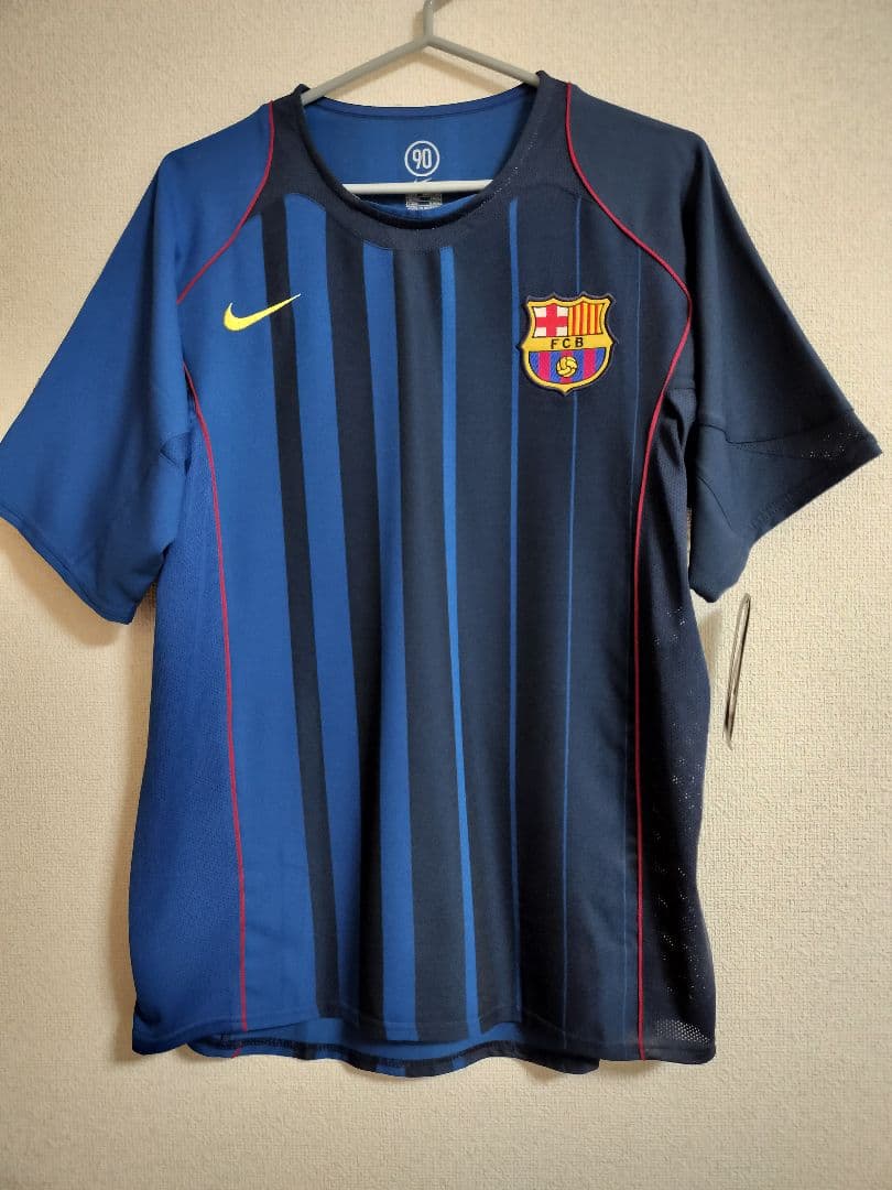 バルセロナ04/05（H）半袖 #5プジョル サイン入