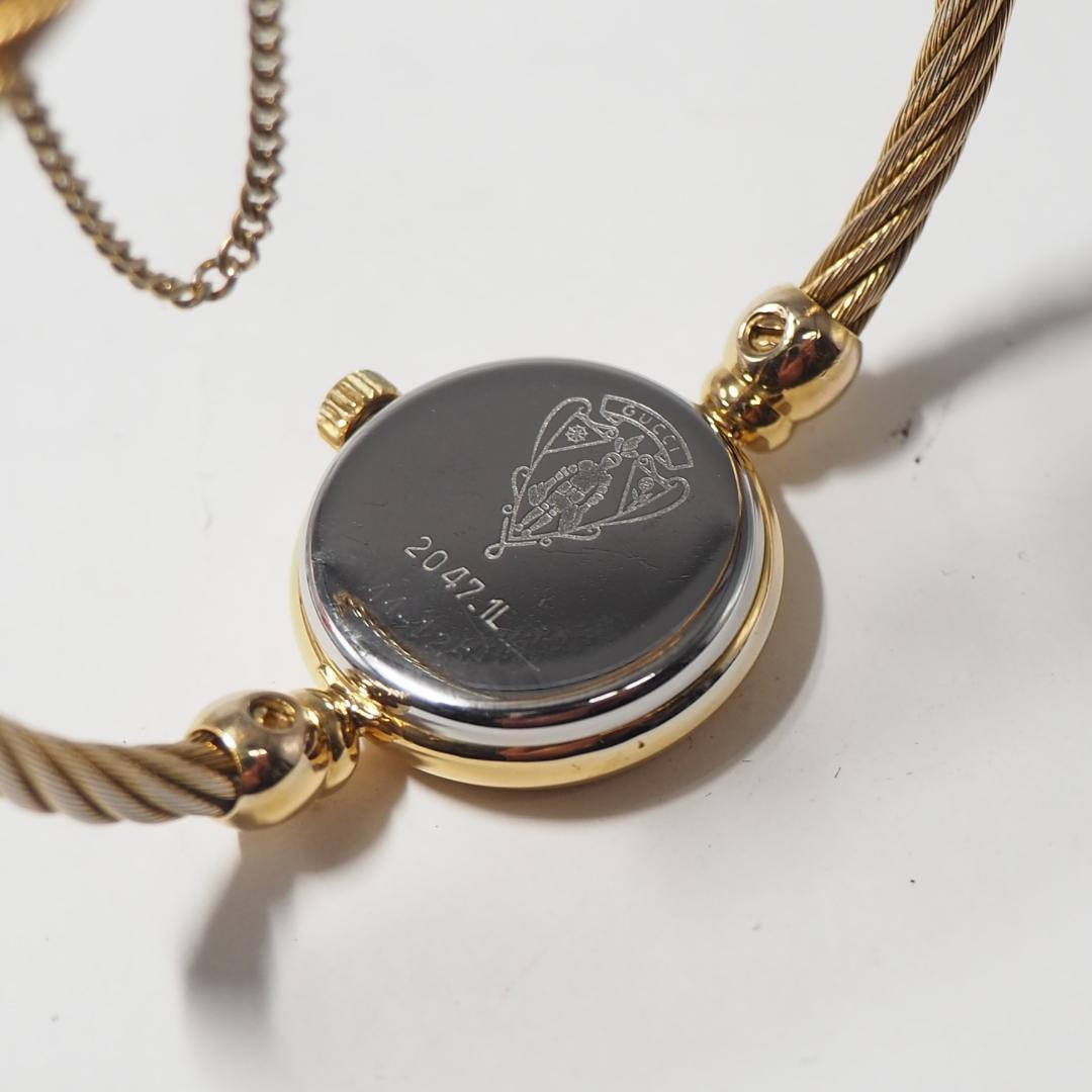 美品 グッチ GUCCI ワイヤー バングルウォッチ シェリー 腕時計 F745