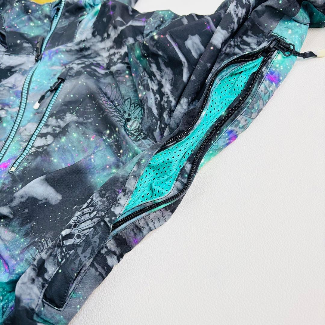 2474【極美品】ボルコム ゴアテックス ジャケット スノボウェア 光沢感