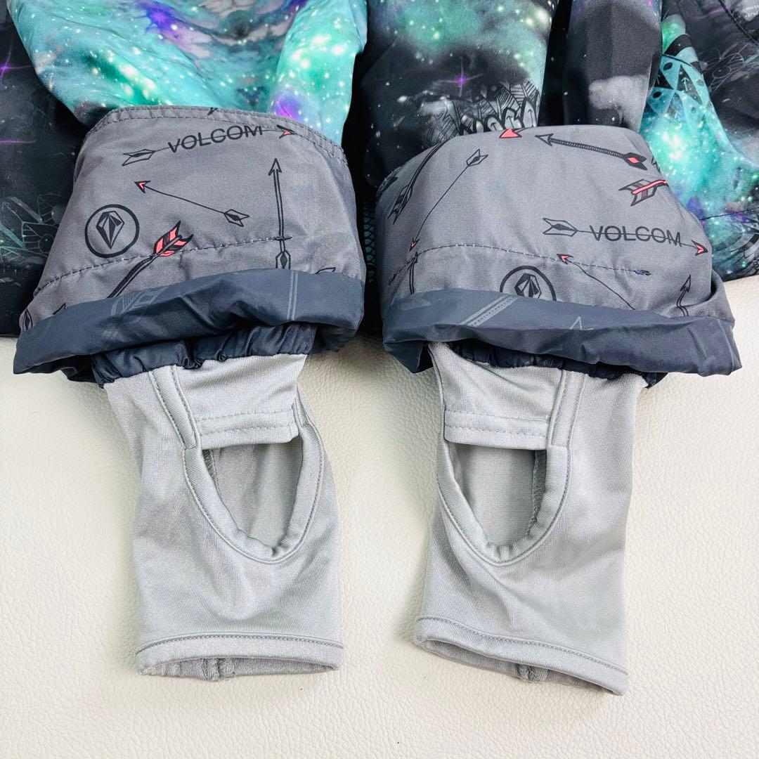 2474【極美品】ボルコム ゴアテックス ジャケット スノボウェア 光沢感