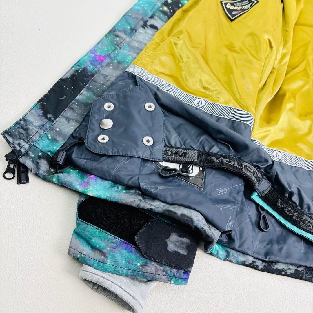 2474【極美品】ボルコム ゴアテックス ジャケット スノボウェア 光沢感