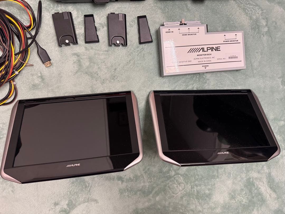 【マイケル】ALPINE アルパイン　ヘッドレストモニター