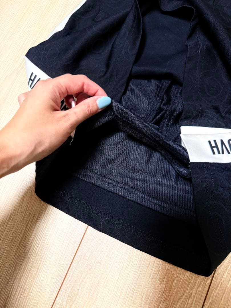 HACHYARDS 黒スカート サイドストライプ　XS