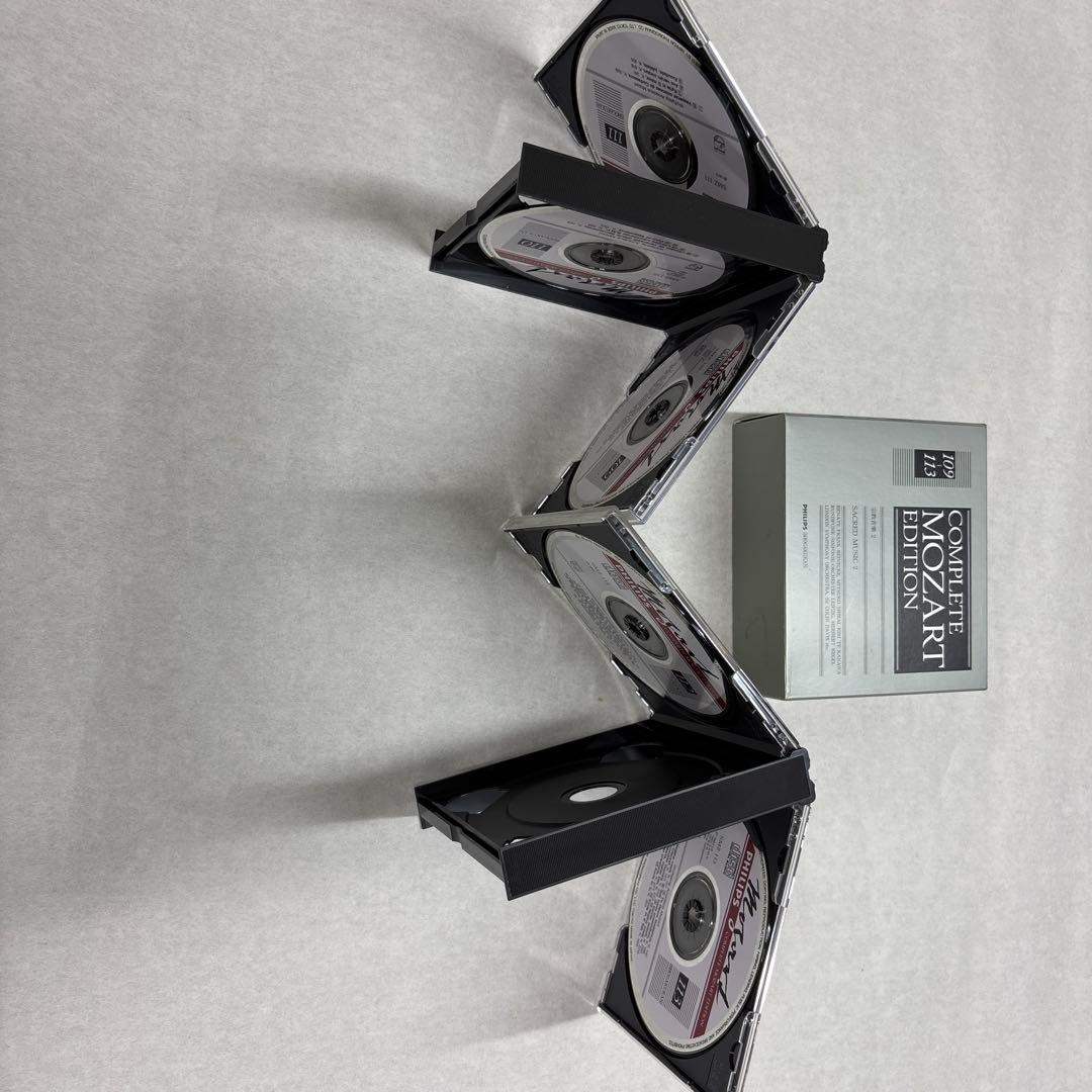 モーツァルト全集 9巻 宗教音楽1 と第10巻 宗教音楽２の2冊セット