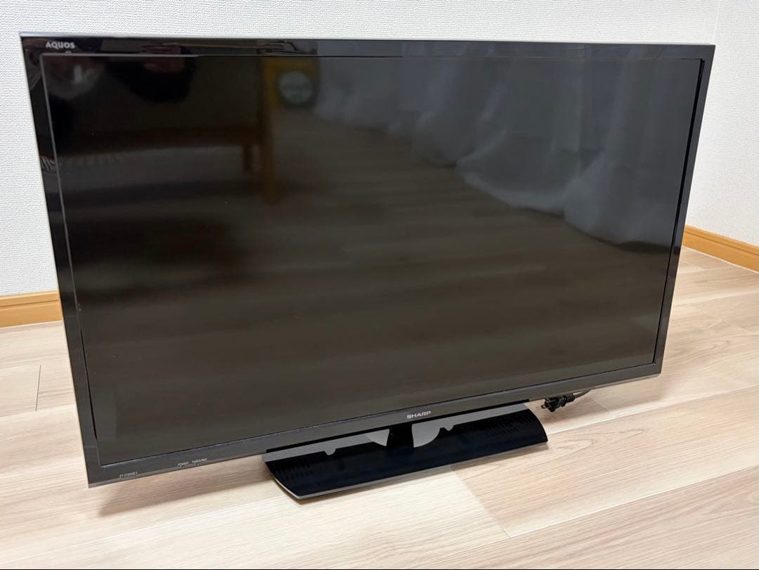 SHARP 32インチ液晶テレビ 2019年製