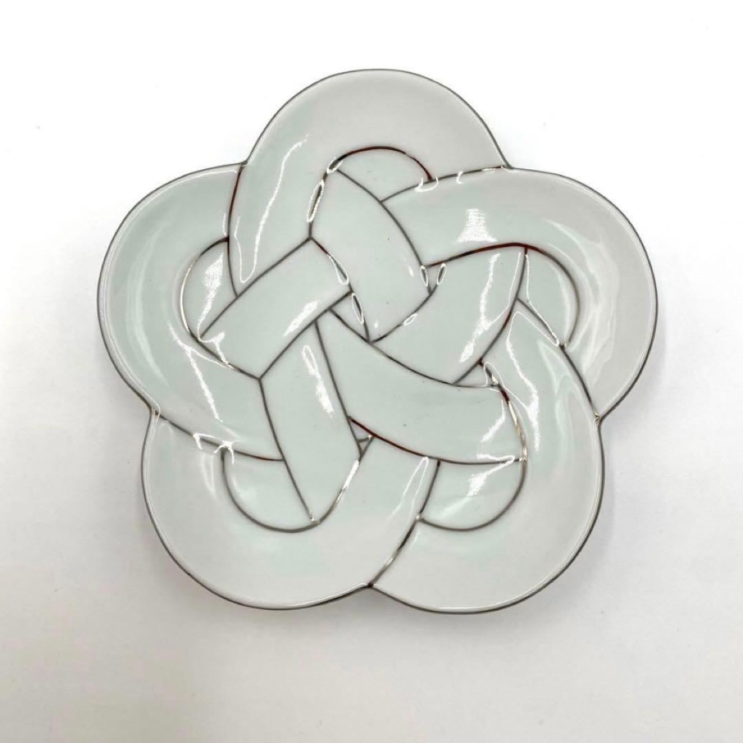 【新品】有田焼田清窯　太白プラチナ線梅結び銘々皿　縁起物