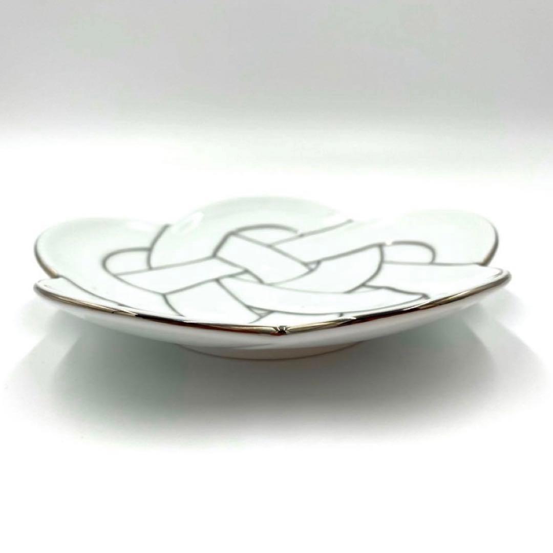 【新品】有田焼田清窯　太白プラチナ線梅結び銘々皿　縁起物