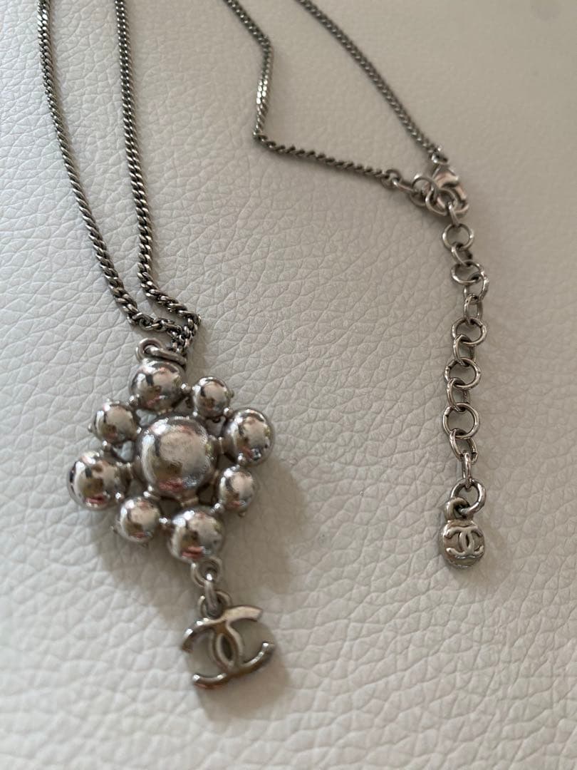 CHANEL キラキラフラワーデザイン ネックレス