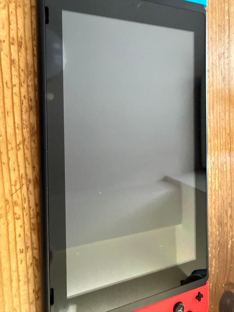 動作確認済み極美品　Nintendo Switch 本体 赤と青 Joy-Con