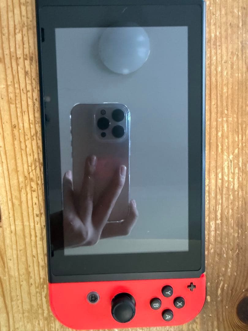 動作確認済み極美品　Nintendo Switch 本体 赤と青 Joy-Con