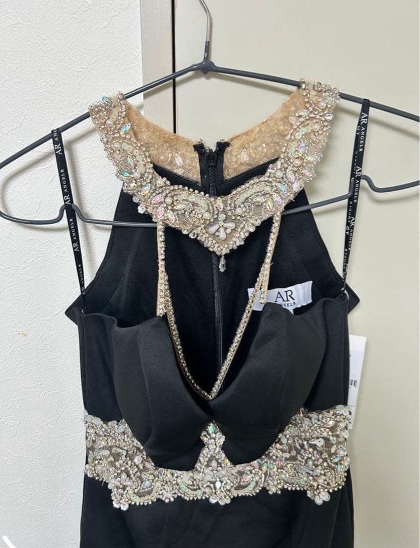 AR ビーズ装飾 ブラック タイトドレス