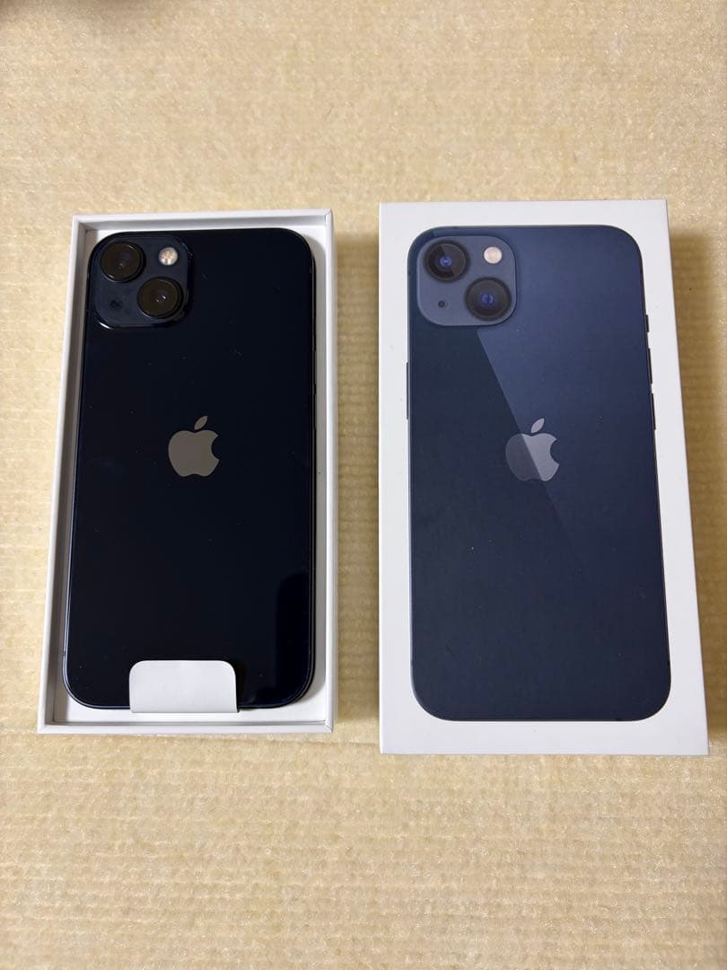 ①Apple iPhone 13 ミッドナイト