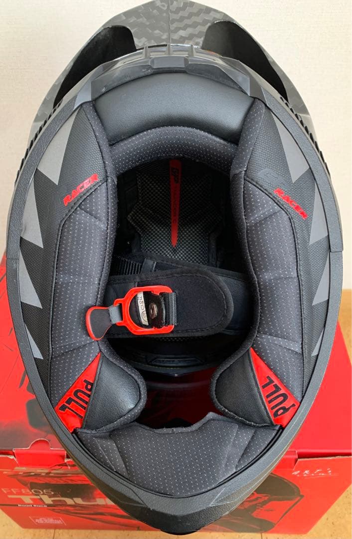 【大輝】LS2 THUNDER C GPブラック・カーボン