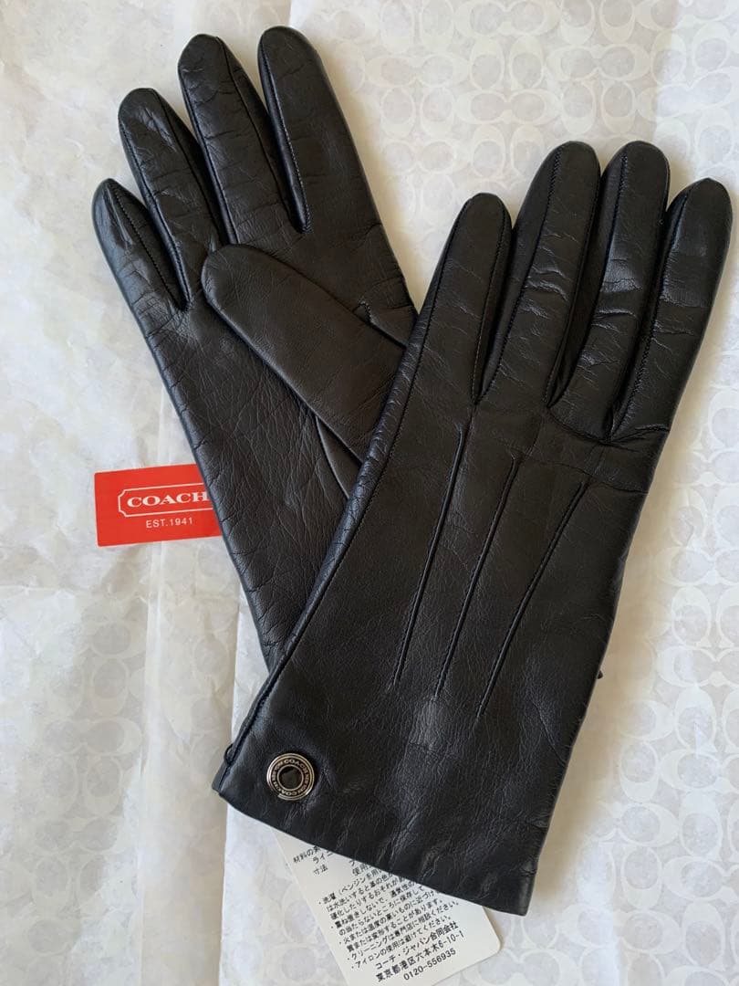 未使用タグ付　コーチ　 レザー手袋　 ブラック 羊革　毛100%