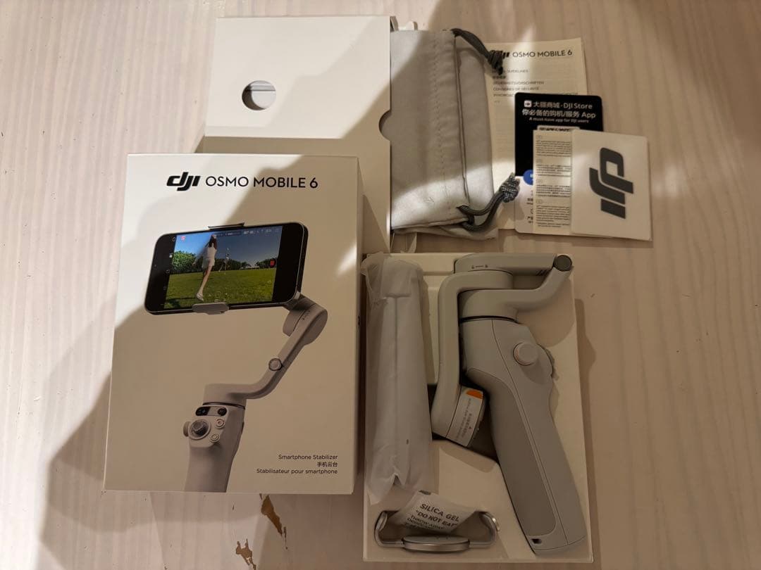 【新品・未使用】DJI Osmo Mobile 6 スマートフォンスタビライザー