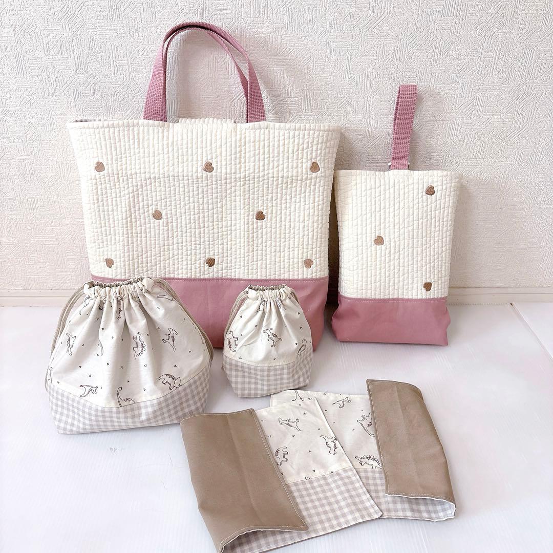 レッスンバッグ 上履き入れ　コップ袋　お弁当袋　ランチョンマット✖️2