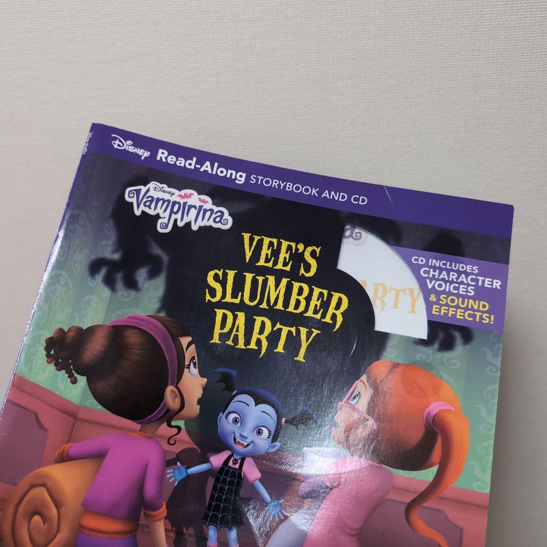 ◎Disney Read-Along CD付き英語絵本「Vampirina」①