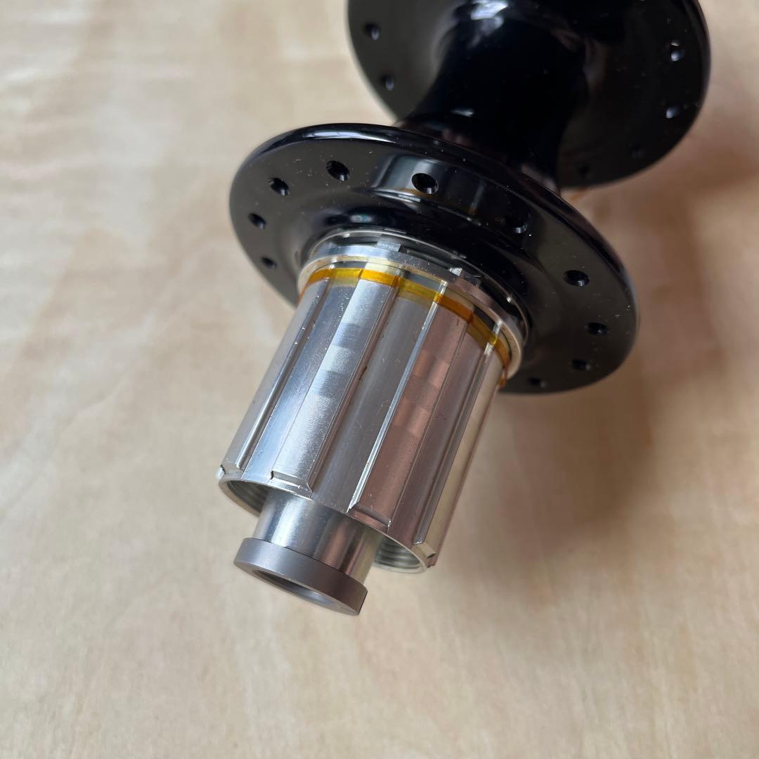 Chris King リアハブ 黒